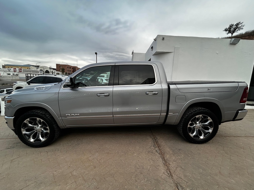 DODGE RAM 1500 HEMI 4X4 2019