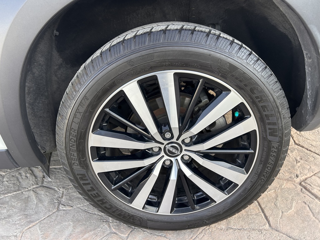 NISSAN PATHFINDER EXCLUSIVE 2023