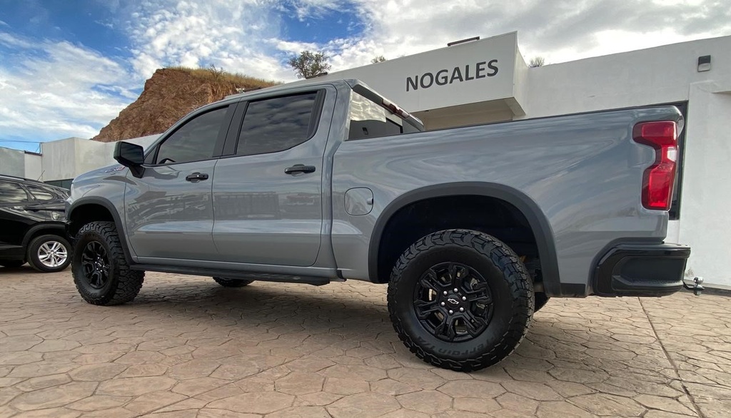 CHEVROLET DOBLE CABINA ZR2 4X4 D 2024
